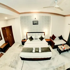 Tripli Hotel Udaipur